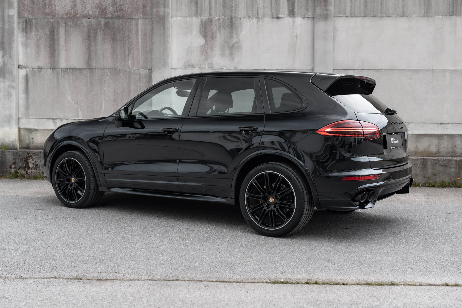 Porsche-Cayene-2-03779