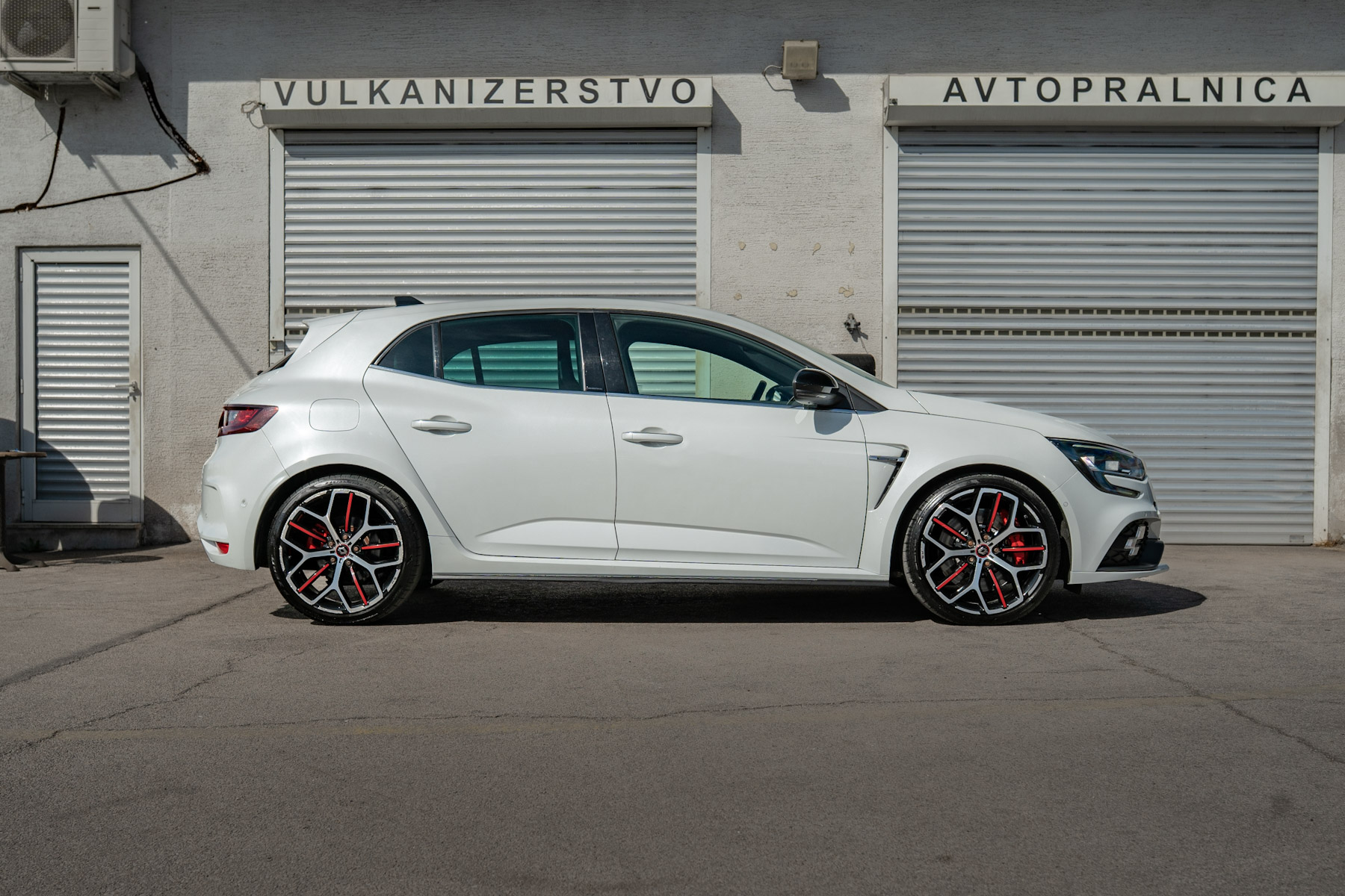 Renault-Megane-RS-bel-052026-GAS-Auto-Uvoz-avtomobila-04