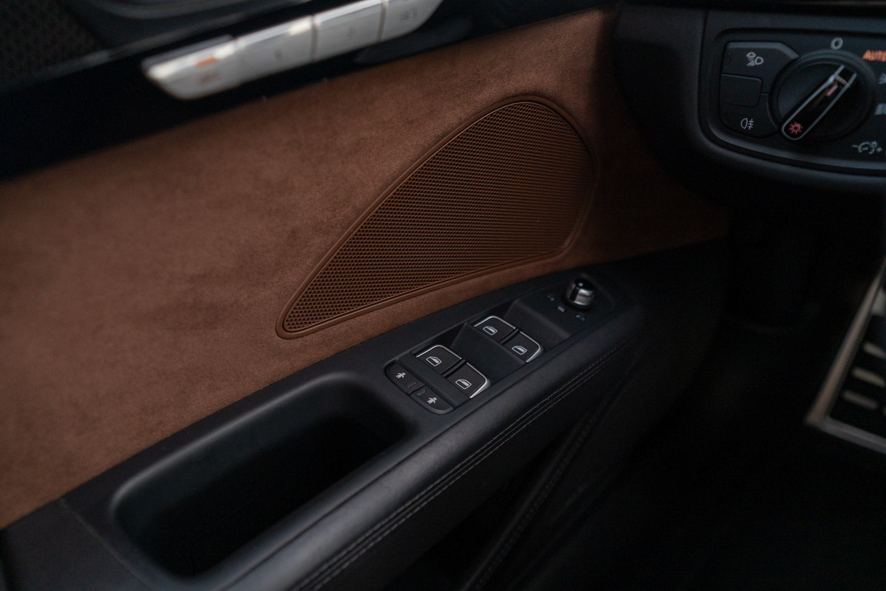 Audi-S8-ABT-052026-GAS-Auto-Uvoz-avtomobila-30